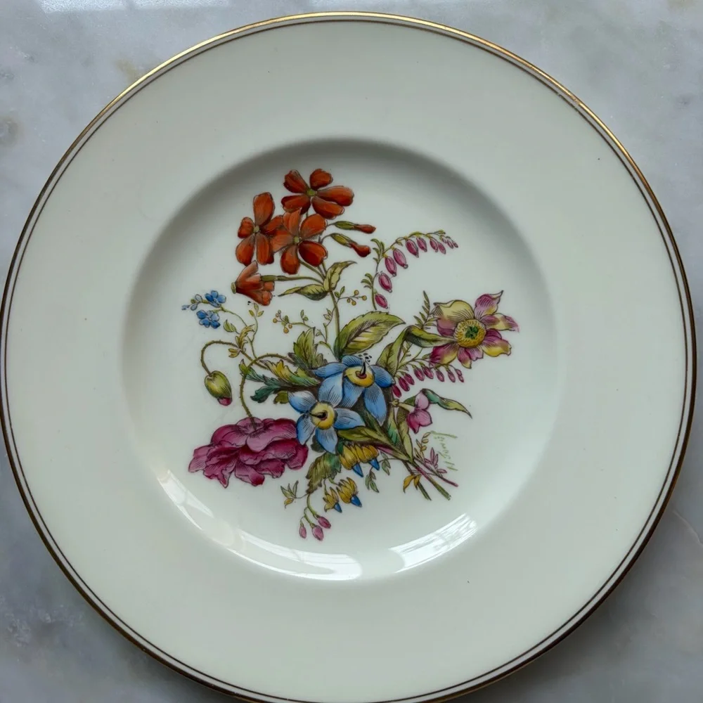 Wedgewood Posey Spray Salad Plate